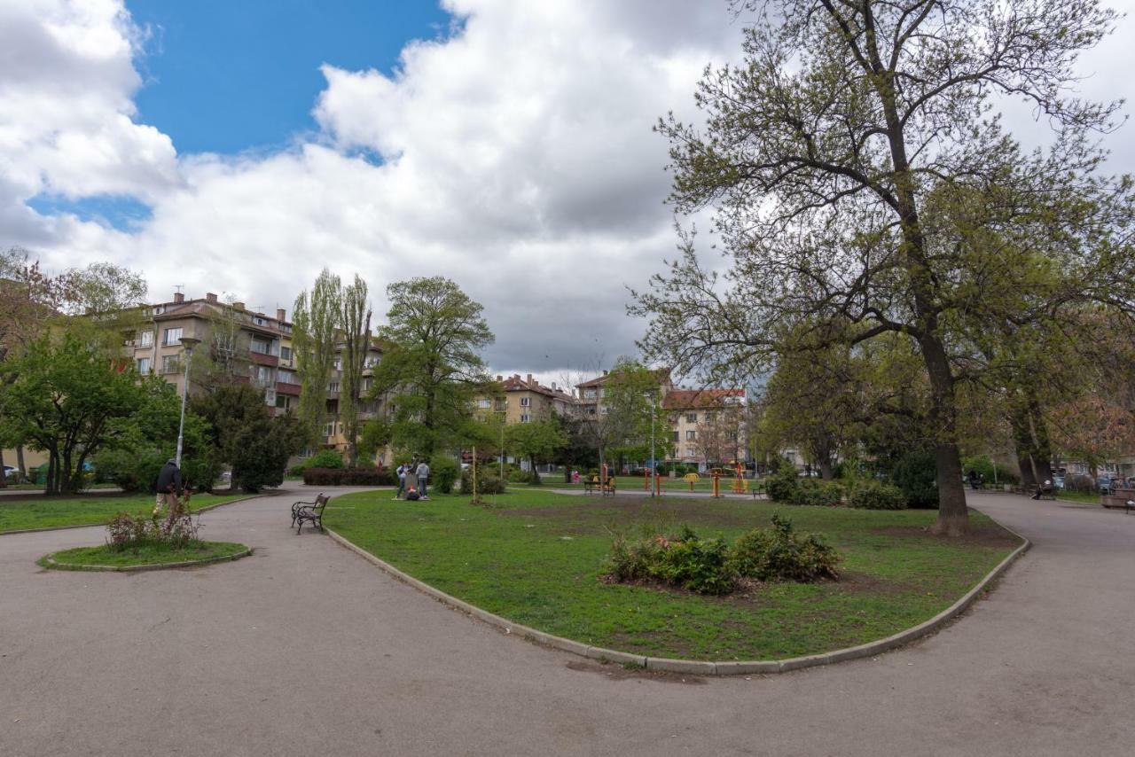 Comfort.chic.charming With Terrace Near Ndk Apartament