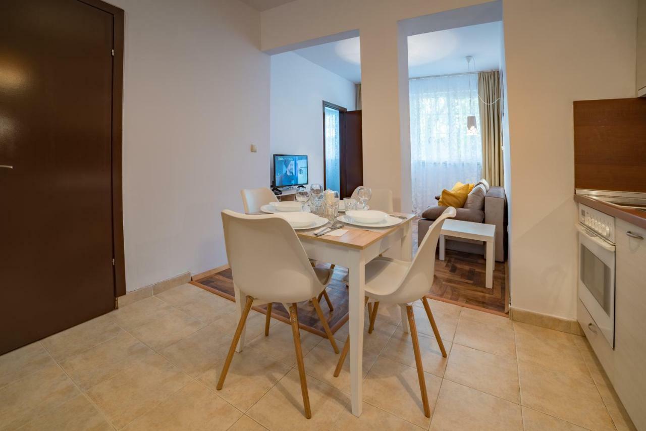 Comfort.chic.charming With Terrace Near Ndk