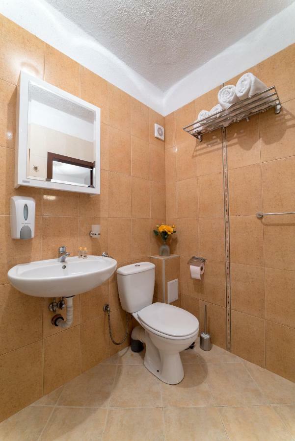 Comfort.chic.charming With Terrace Near Ndk